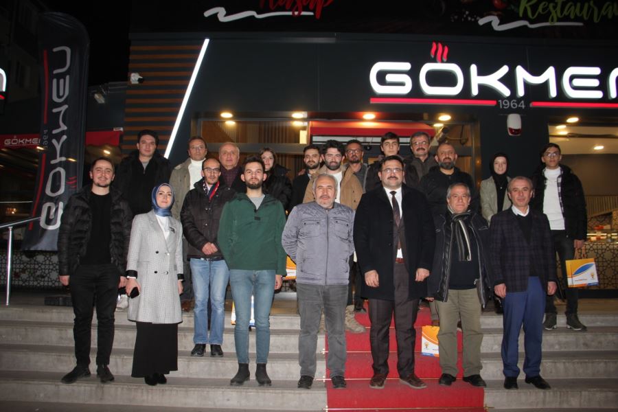 AK Parti Çankırı İl Başkanlığı teşkilatı 10 Ocak Çalışan Gazeteciler Günü münasebetiyle basın mensuplarıyla bir araya geldi.
